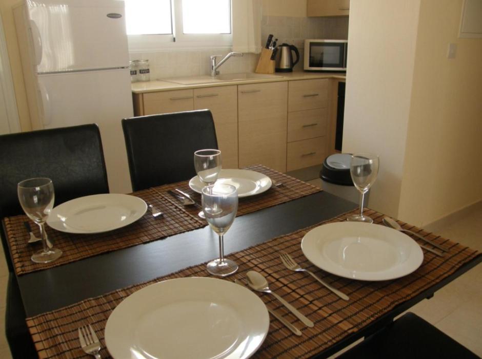 Kronos Holiday Apartments Paralimni Oda fotoğraf