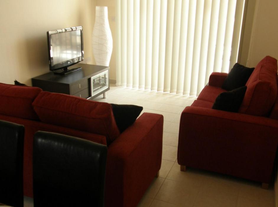 Kronos Holiday Apartments Paralimni Oda fotoğraf