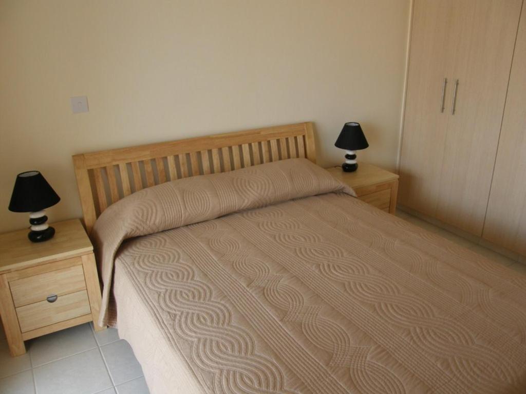 Kronos Holiday Apartments Paralimni Oda fotoğraf